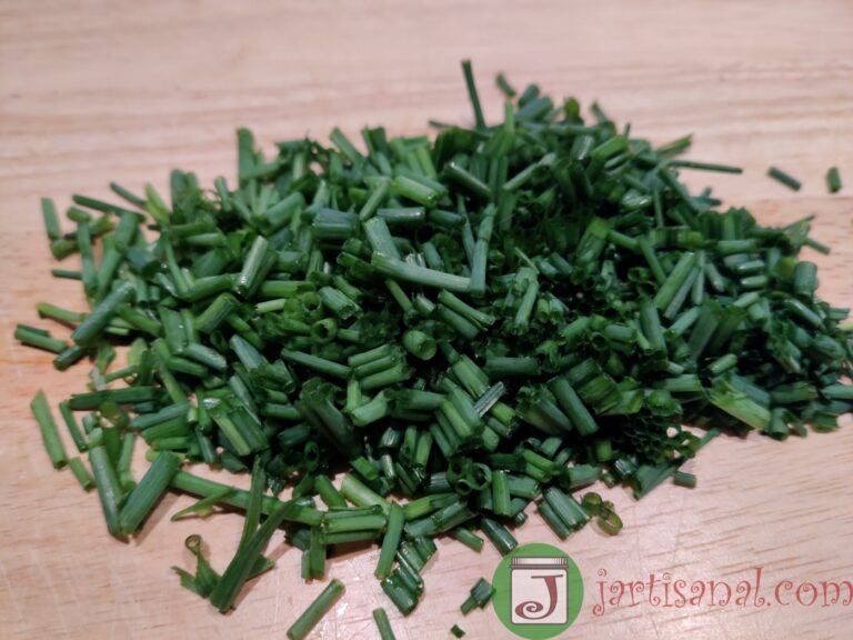 How To Freeze Chives